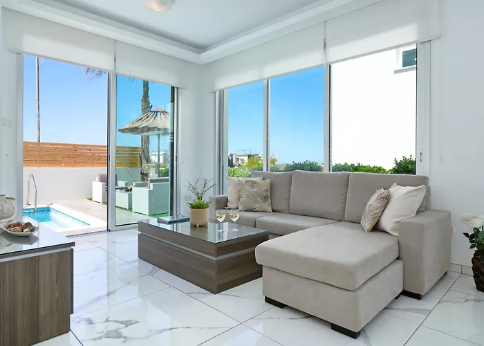 Carmen * פרוטאראס